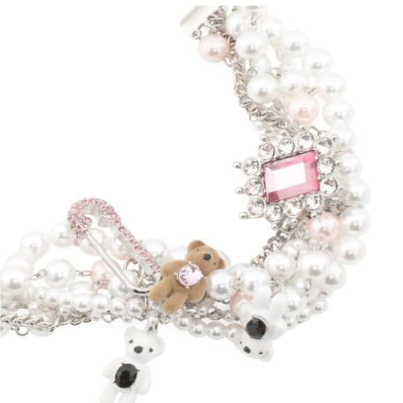 Betsey Johnson Teddy Girl Drama Charm 15\